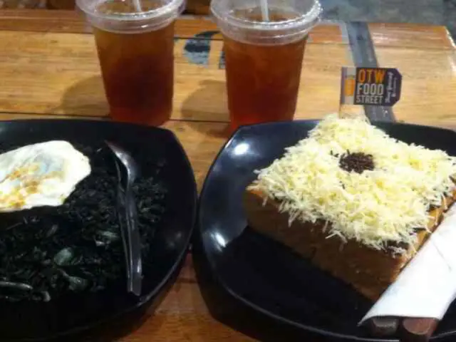 Gambar Makanan OTWFoodStreet 10