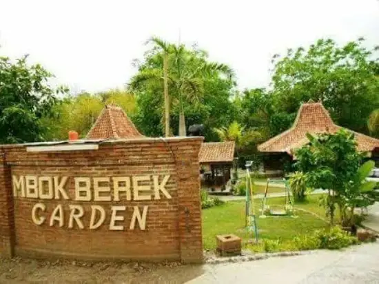 Gambar Makanan Mbok Berek Garden Resto 20