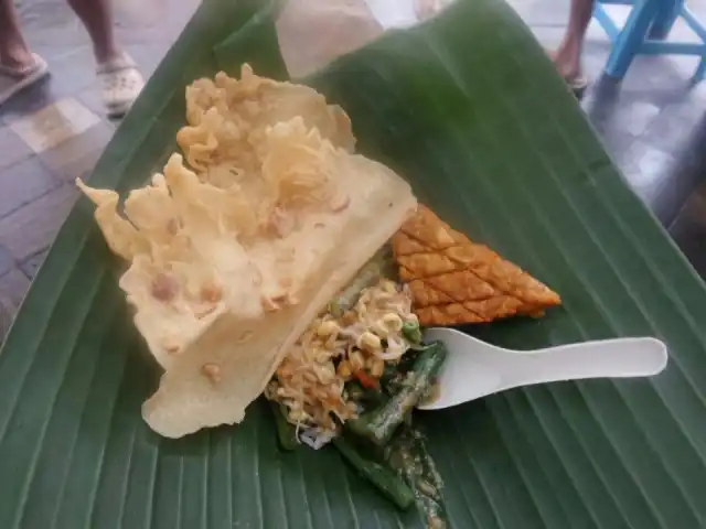 Gambar Makanan Nasi Pecel Madiun Berkat 12