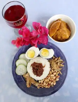 Vinnie's Nasi Lemak