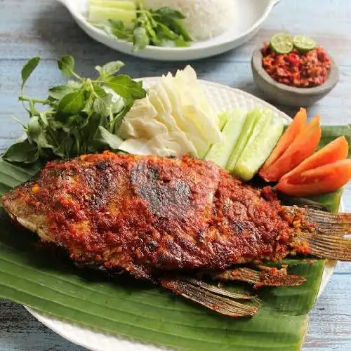 Gambar Makanan Lesehan Yani - Ikan Bakar Bumbu Bali 2