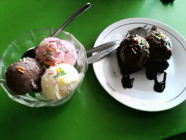 Gambar Makanan Kedai Pink ice cream wonoayuc 3