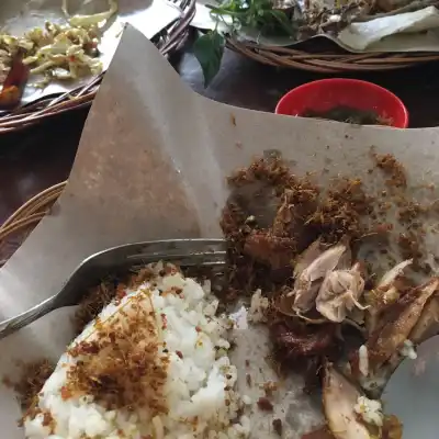 Ayam Rempah & Bebek Goreng Pak Roso