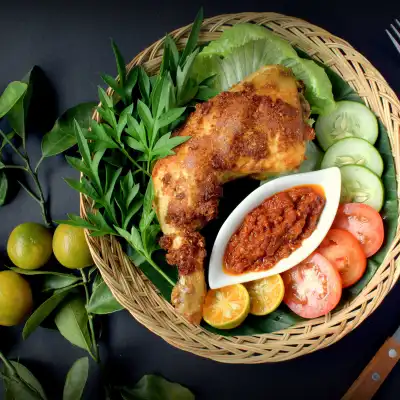 Kak Zai Ayam Goreng Berempah