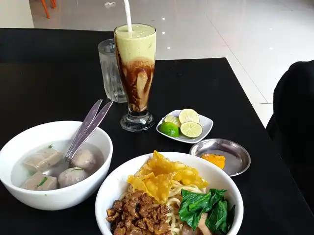 Gambar Makanan Bakso sentosa 11