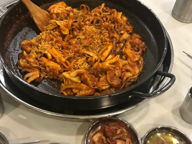 Daebak Dakgalbi