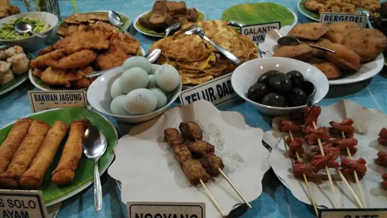 Gambar Makanan Wedangan Asri Solo 20