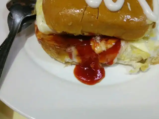 Aman Burger Food Photo 11