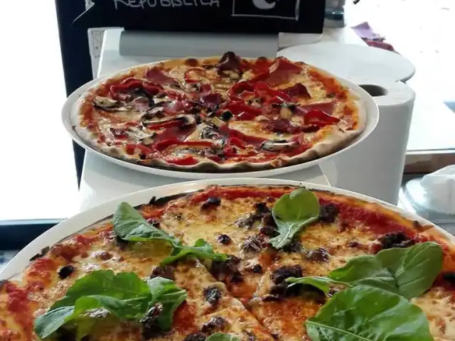 Leonardo İtalian Pizzeria'nin yemek ve ambiyans fotoğrafları 3