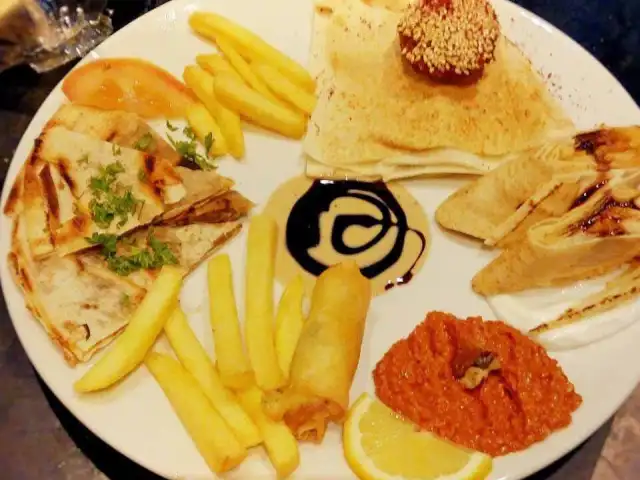 Arabesque Food Photo 8