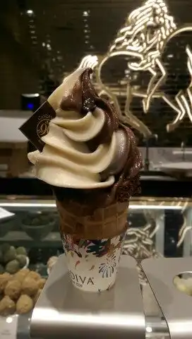 Godiva Food Photo 13