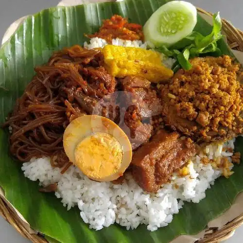 Gambar Makanan NASI KUNING IBU REZKI SINCE 2010 9