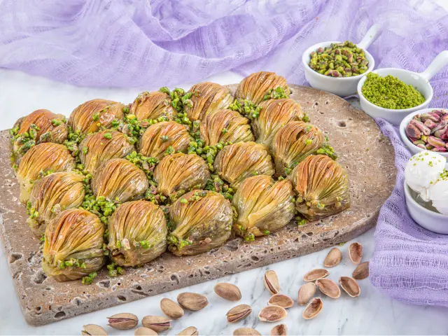 Hacıbaba Pastaneleri'nin yemek ve ambiyans fotoğrafları 1