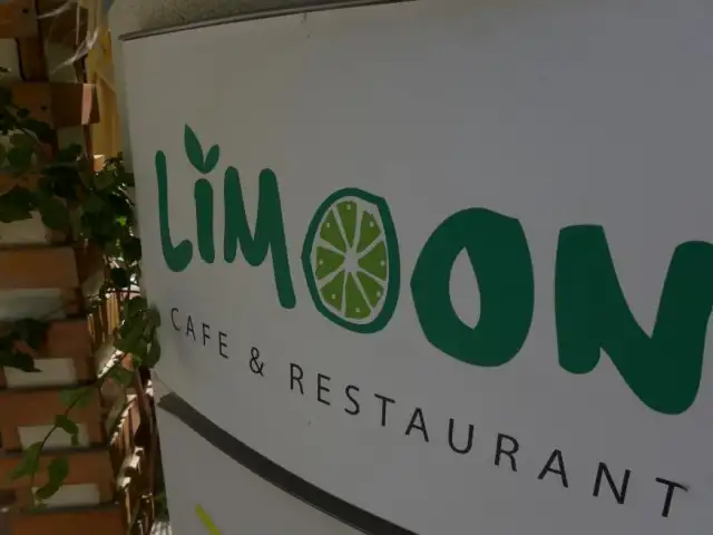 Limoon Cafe Restaurant'nin yemek ve ambiyans fotoğrafları 19