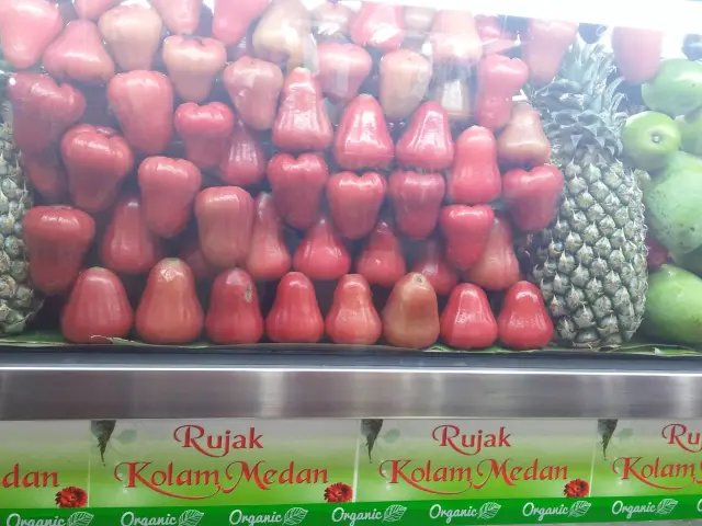 Gambar Makanan Rujak Kolam Medan 8