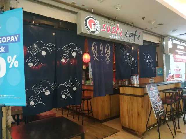 Gambar Makanan Sushi Cafe 6