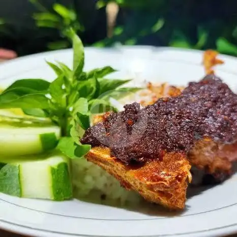 Gambar Makanan Nasi Bebek IBUTRISYA BUMBU Hitam Khas Madura, Jl.Kalisari No 28 .Pekayon 9