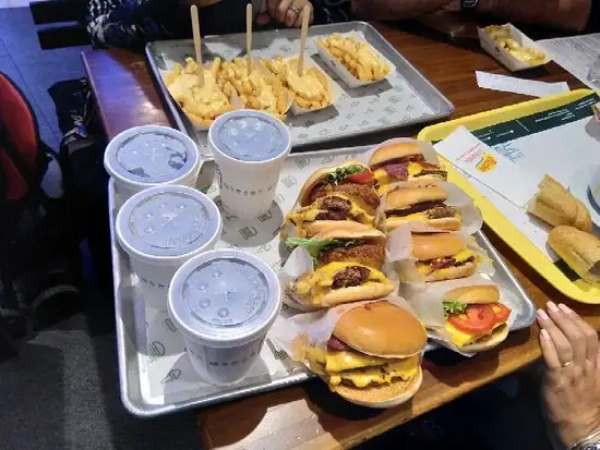 Shake Shack'nin yemek ve ambiyans fotoğrafları 15