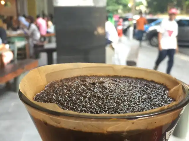 Gambar Makanan Kopi Pasar (by ABCD & Bear & Co.) 6