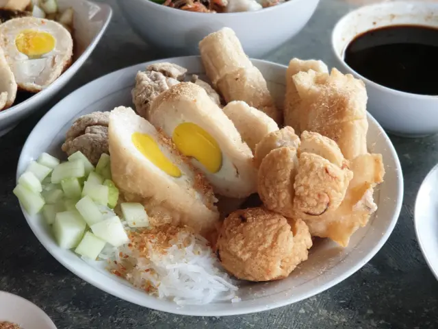 Gambar Makanan Pempek Yuli 8