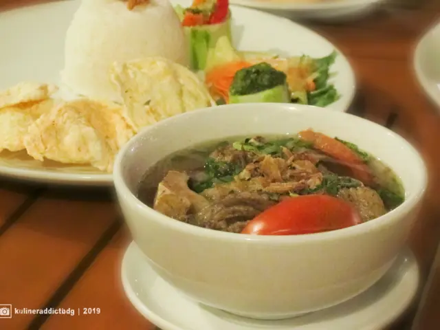 Gambar Makanan North Dago Cafe - The Jayakarta Suites 2