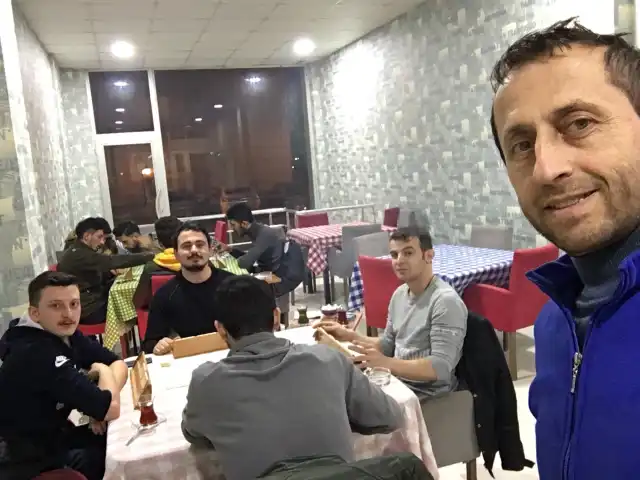 Capella Cafe Kavanyum'nin yemek ve ambiyans fotoğrafları 1