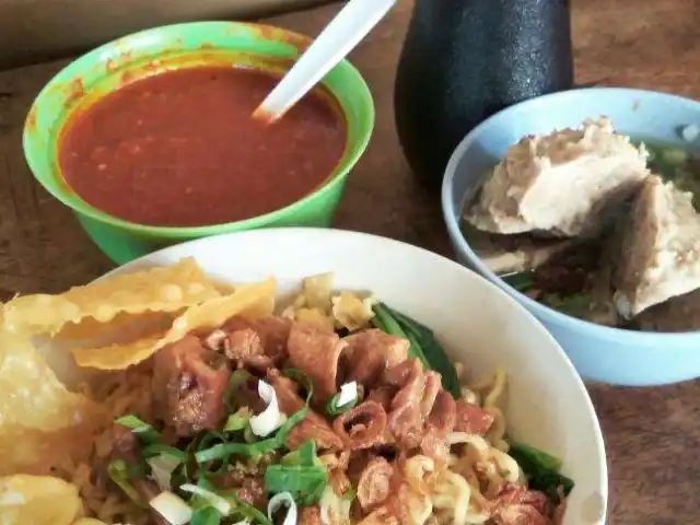 Gambar Makanan Bakso Giri Jaya 9