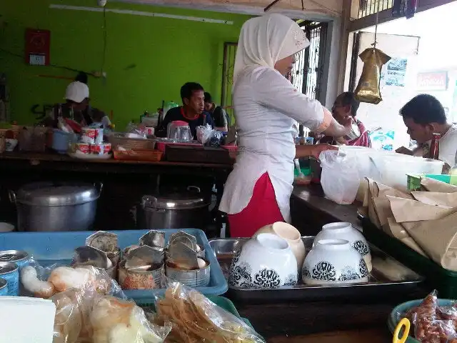 Gambar Makanan Warung Sarapan Pagi H. Adul 3