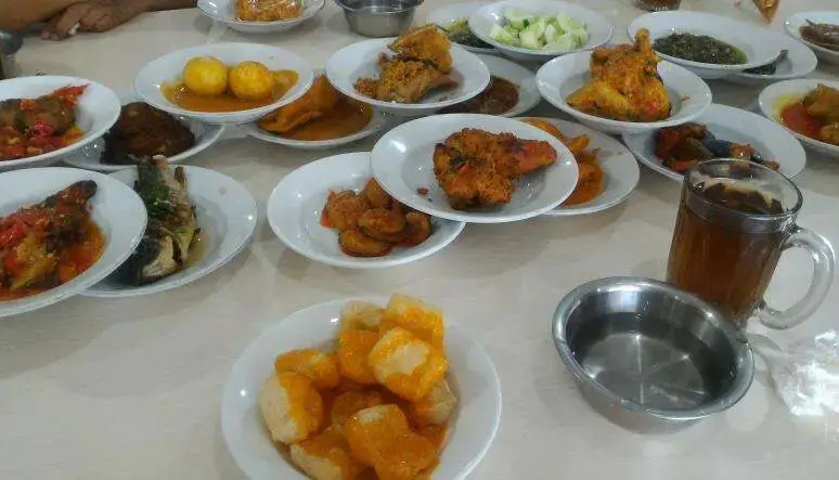 Gambar Makanan Restoran Sederhana 12