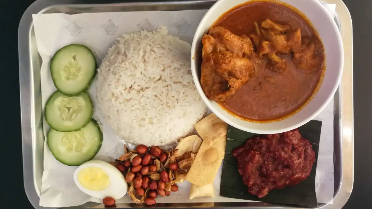 Nasi Lemak FNH