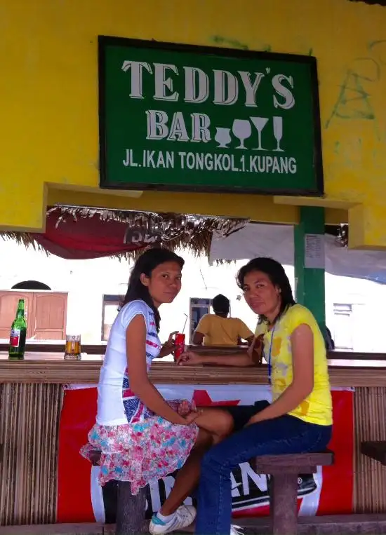 Gambar Makanan Teddy's Bar 8