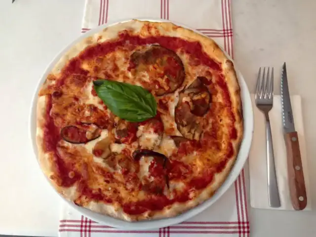 Pizzeria Il Pellicano'nin yemek ve ambiyans fotoğrafları 35