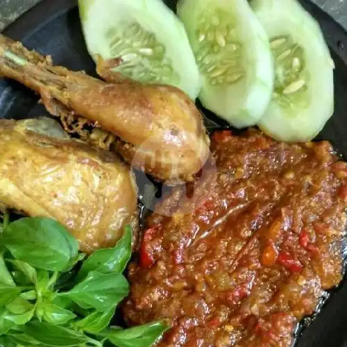 Gambar Makanan Pecel Ayam Bang Soleh, Depan Gedung Fortuna 1