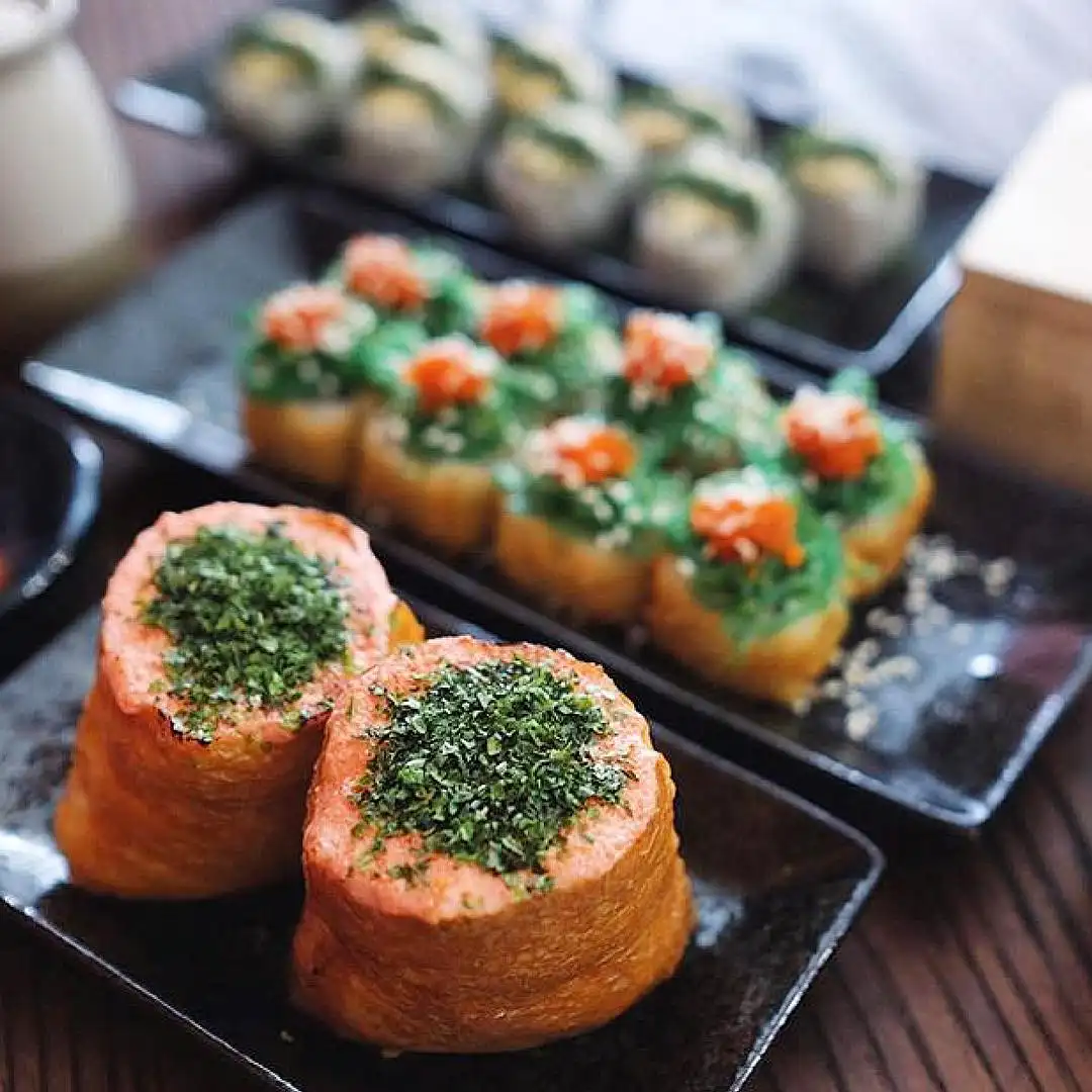 Sushi Sambaa