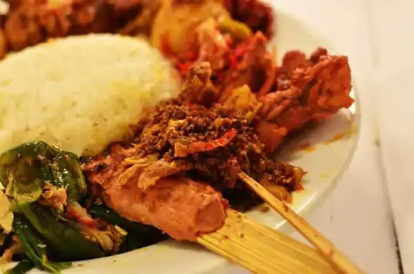 Gambar Makanan Warung Adnyana 9