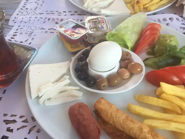 Apayrı Simit Cafe'nin yemek ve ambiyans fotoğrafları 16