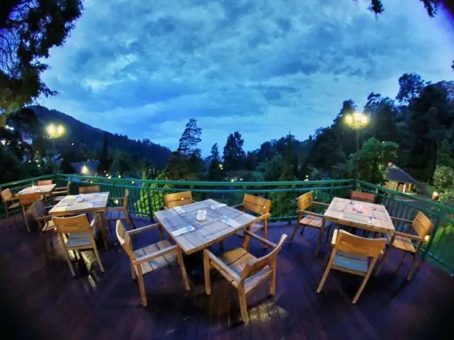 Gambar Makanan Mahoni Garden Resto - Puncak Pass Resort 6