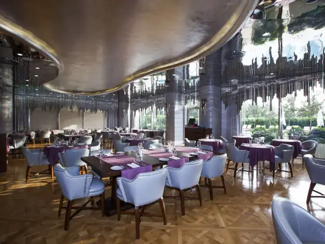Remina Restaurant - Wyndham Grand İstanbul Kalamış Marina Hotel'nin yemek ve ambiyans fotoğrafları 6