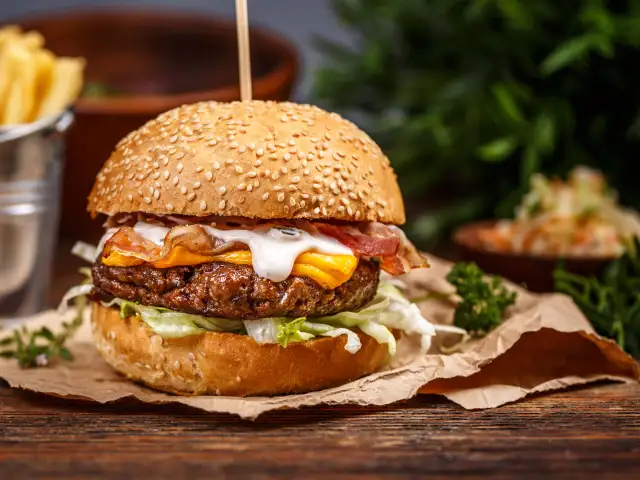 Ünal Burger'nin yemek ve ambiyans fotoğrafları 1