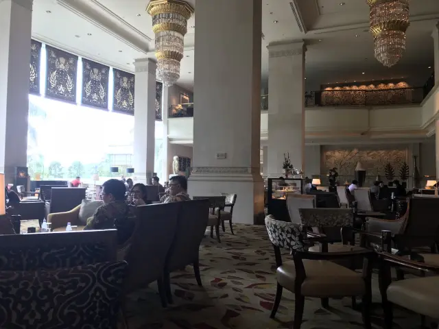 Gambar Makanan Lobby Lounge - Hotel Shangri-La Jakarta 16