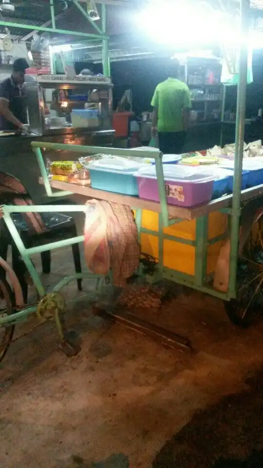 Roti canai pokok bonsai