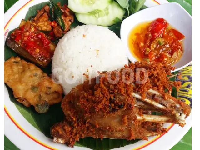 Gambar Makanan Ayam Bakar Ayam Penyet Wong Solo, Palembang 3