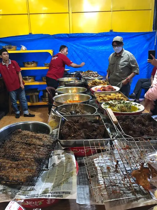 Gambar Makanan Nasi Kapau Uni Cah 2