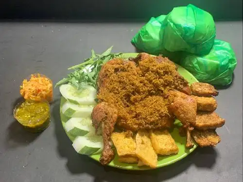 Nasi Bebek Suramadu, Pramuka