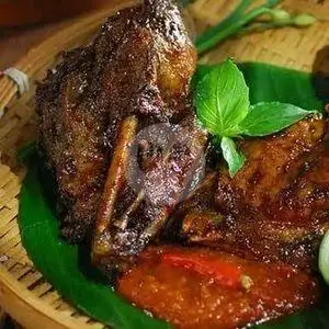 Gambar Makanan Bebek Goreng Mbak Sri 2, JL Bojong Koneng No.03 12