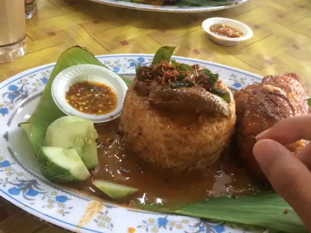 Nasi Kukus Gerak Khas Food Photo 3