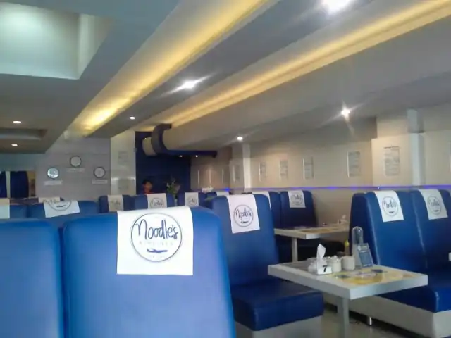 Gambar Makanan The Noodle's Airlines Eatery 8