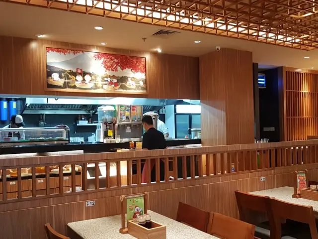 Gambar Makanan Ichiban Sushi Revo Town 19