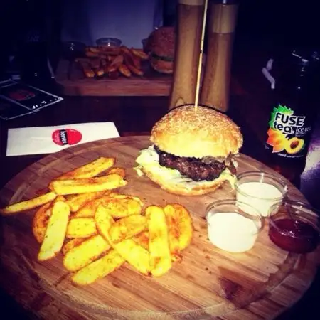 Beeves Burger'nin yemek ve ambiyans fotoğrafları 41