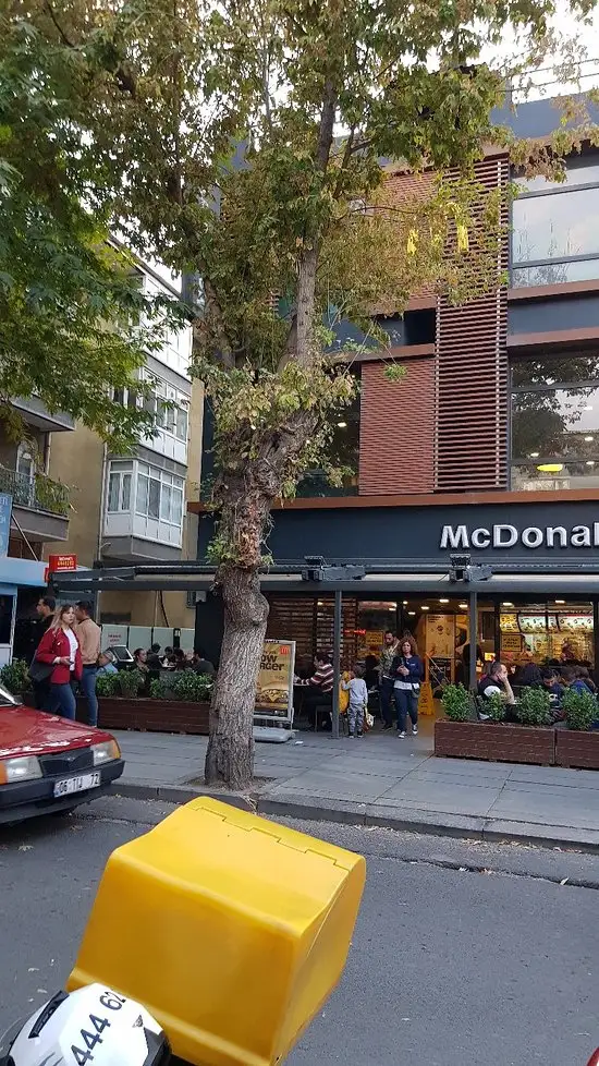 McDonald's'nin yemek ve ambiyans fotoğrafları 27
